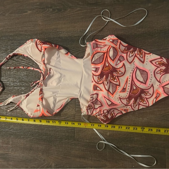 Aerie M NWOT (plastic liner still on-never even tried on) beautiful 1 piece - Picture 11 of 14